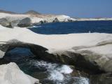 paysage blanc nord de Milos