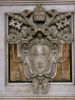 Emlème pontifical : la tiare et les clefs de Saint-Pierre
