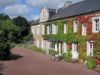 Une belle cour et maintenant de belles barrières et de belles grilles