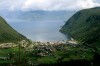 Au fond du fjord, la plaine agricole