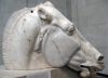 Tête de cheval emblématique du fronton